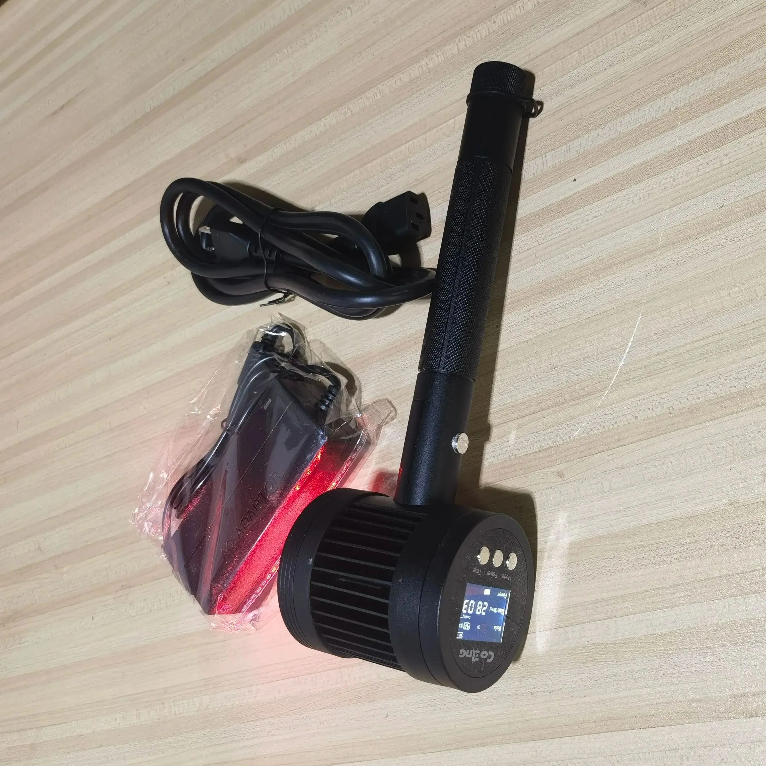 

Целеное лазерное обезболивающее устройство 650 нм 808 нм для точной обработки боли в суставах и боли в мышцах