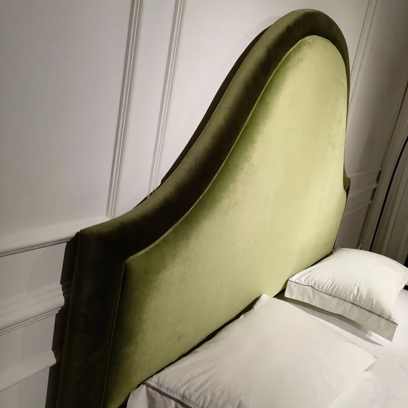 سرير قماش كريمي فرنسي حقيبة ناعمة خضراء كلاسيكية 1.8 متر غرفة نوم رئيسية مزدوجة بسيطة