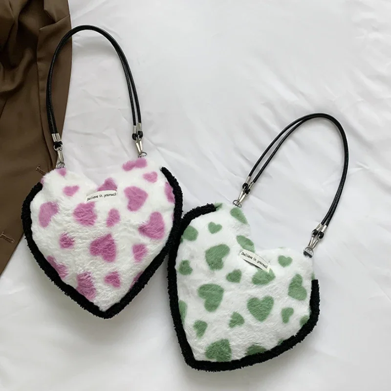 2023 New Fashion Heart Shape Plush Single Shoulder Bag Ladies Crossbody Bag Daily Lipstick Cosmetic Organizer Pouch Underarm Bag