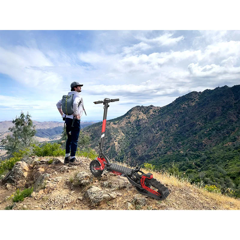 حار بيع عالية الأداء 48 فولت 20 أمبير 2000 واط قوة المحرك سكوتر الثلج الكهربائية لجميع التضاريس على الطرق الوعرة مجنزرة E سكوتر