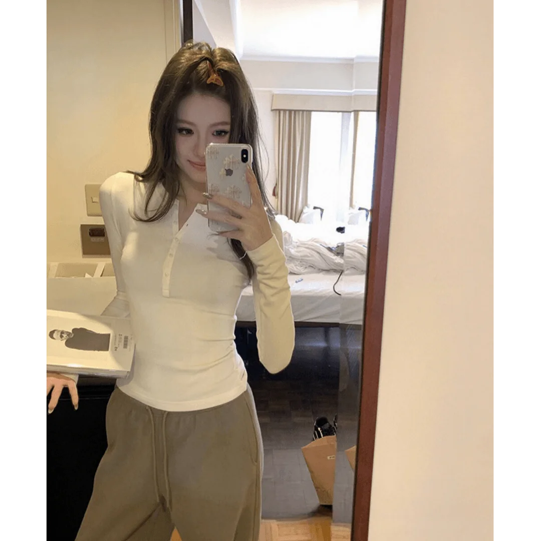 

Slim Fit Long Sve T-irt V-Ne Button up Base Layer Faionable Korean Sle Meveen Women's irt Autumn 2026