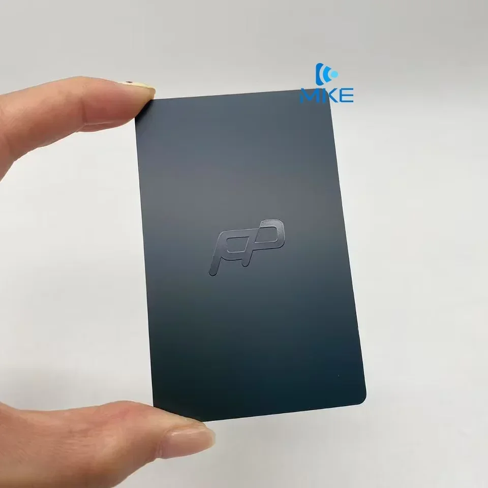 

Черные металлические карты из нержавеющей стали с УФ-излучением