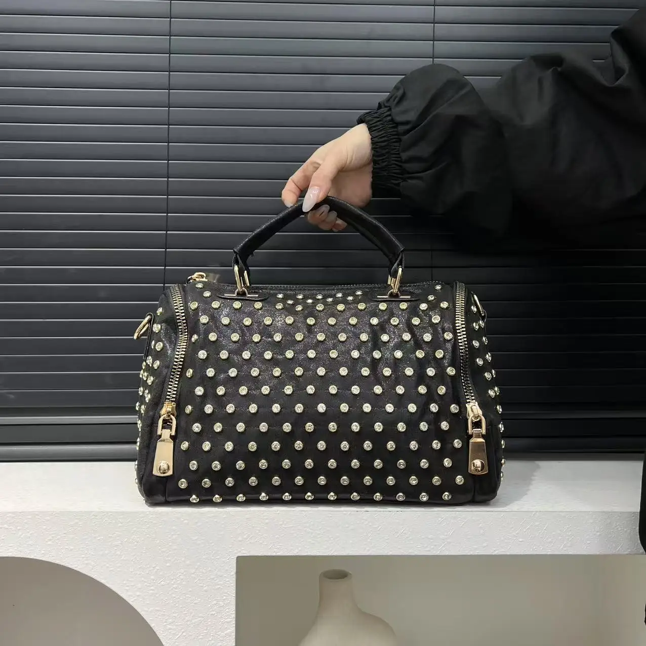 

Ladies' Fashion Trend Diamond Inlaid Punk Style Crossbody Bag Large Capacity Commuter Elegant Luxury Starry Sky Shoulder Bag