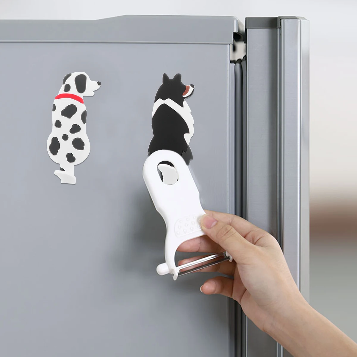 

2pcs Magnetic Animal Flexible Tail for Kitchen Fridge Sticker Hook Home Refrigerator Sticker Office Magnetic Hook Decor