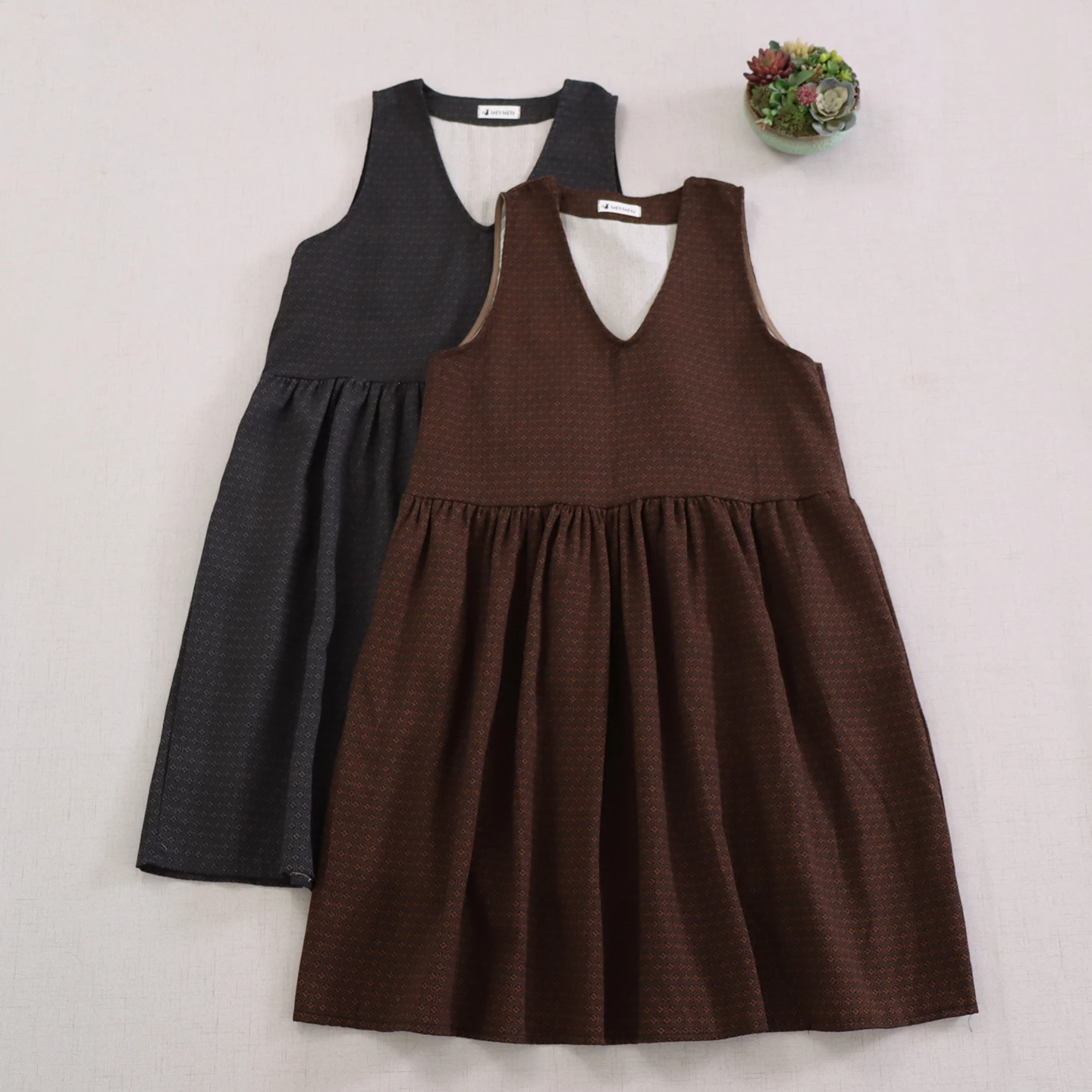 Japanese Vintage Mori Girl Printed Outwear Vest Dress Women Autumn New V-Neck Sleeveless Casual Loose Retro A-Line Tank Dresses