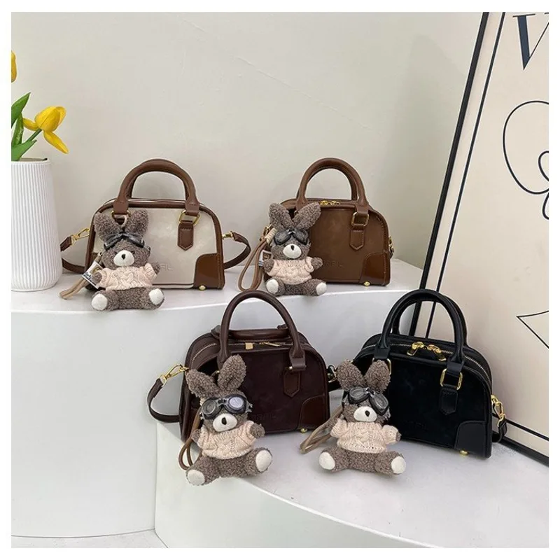 

Graceful Effortless Diaper Bag Tote Baby Care Office Meeting Mom Exquisite Stylish Glamorous Timeless Chic Practical