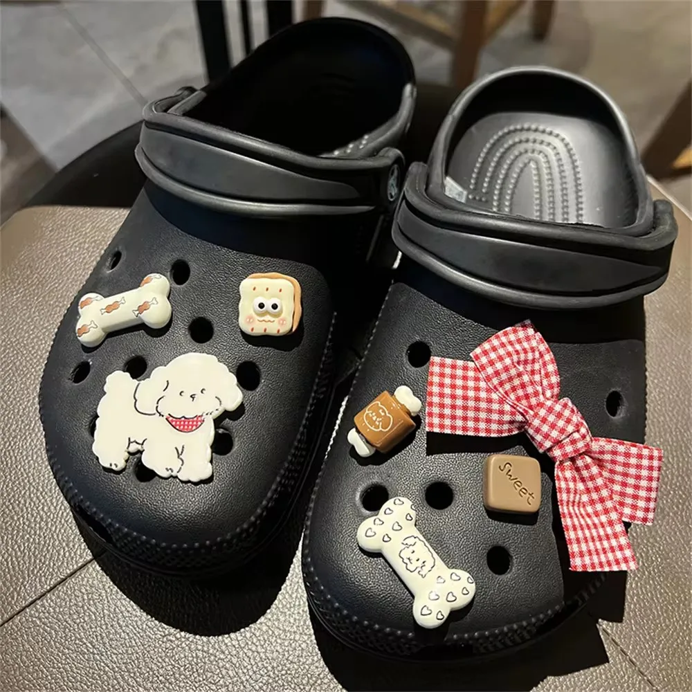 Cartoon Cute Dog Set Shoes Charm Accessories Kitten Spicy Girl DIY Detachable Fashion Clogs Sandals Buckle Party Gift