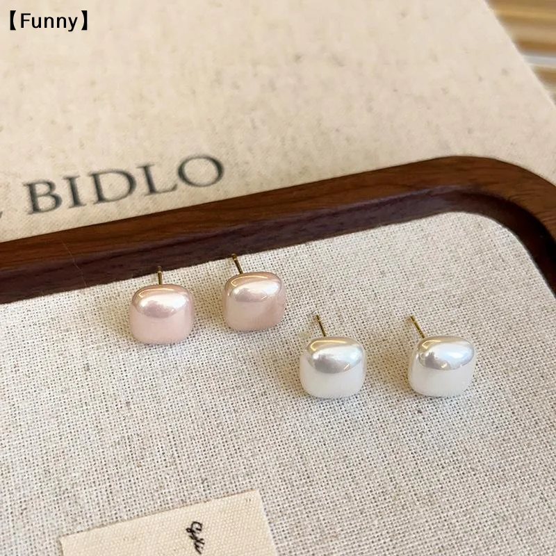Elegant And Subtly Sparkling Sugar Cube Pearl Earrings For Women Exuding A Luxurious〔Funny〕〔Funny〕