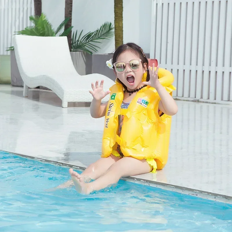 

Aufblasbare Schwimmweste для Kinder im Alter von 3 bis 10