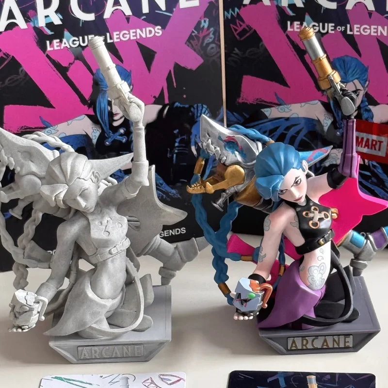 حار بيع حقيقية Popmart مزدوجة مدينة معركة الأولى مستديرة مفاجأة صندوق أعمى العصرية اللعب عالية الجودة الحلي جمع هدية #4