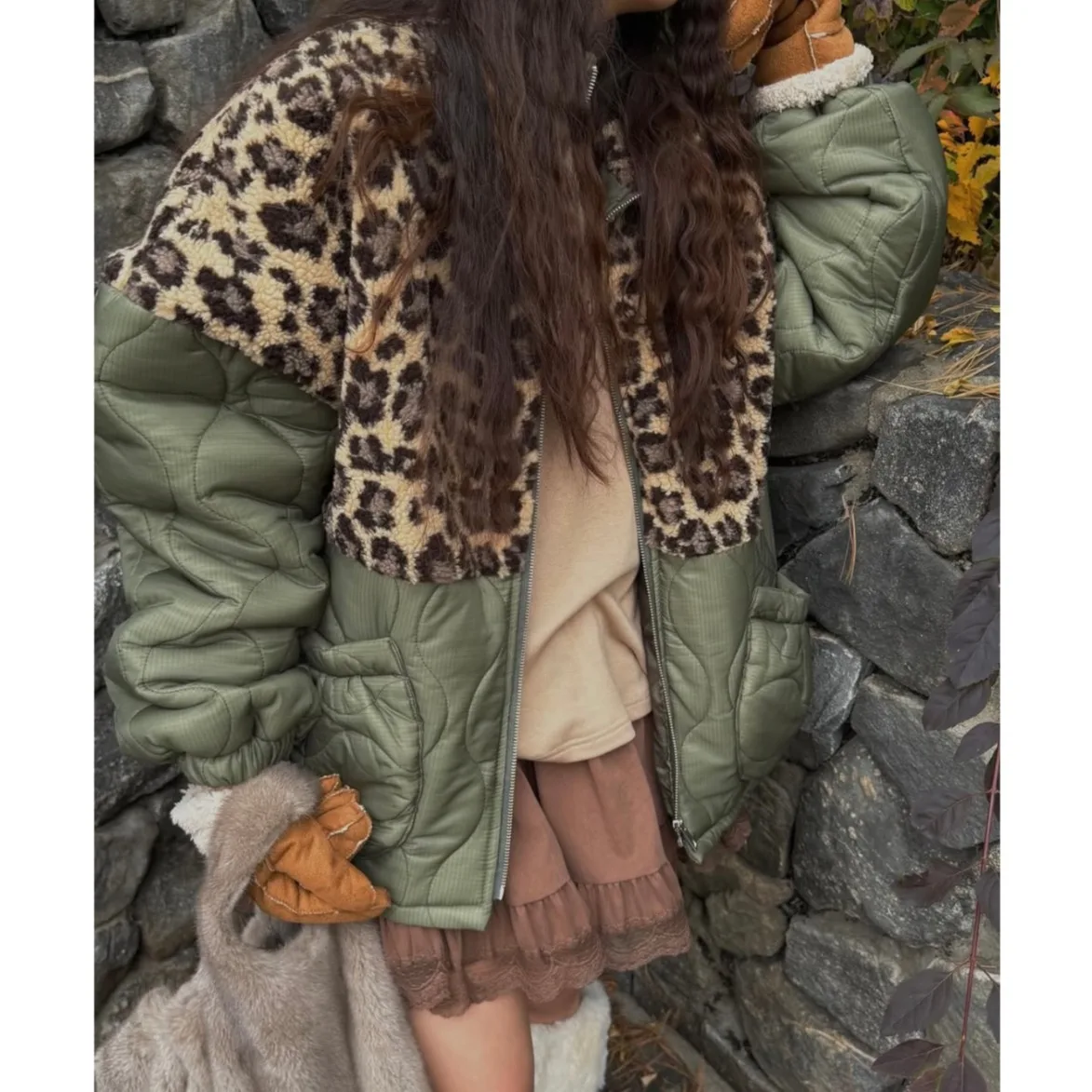 

Свободный крой, хлопковый джет с леопардовым принтом, женский модный дизайн оверсайз, зимний новый универсальный корейский топ