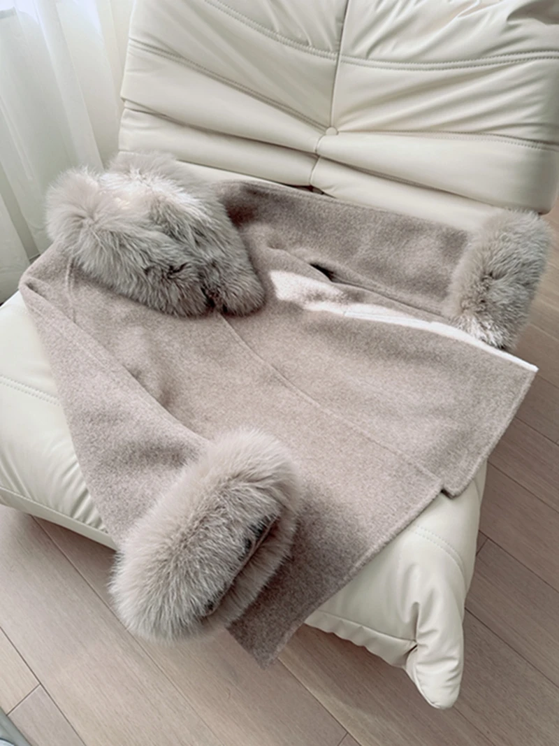 معطف صوف مزدوج الوجه من إيلي مع ياقة فرو وتصميم فضفاض وياقة مفتوحة للنساء الشابات