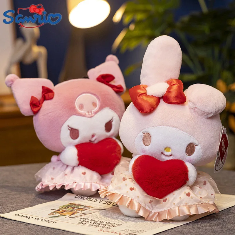 

Kawaii аниме Sanrioed Hello Kitty Kuromi Cinnamoroll плюшевые куклы комната искусственная игрушка для девочек подарок на день рождения ко Дню Святого Валентина