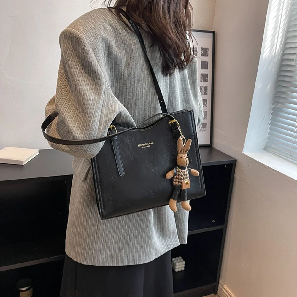 

Women Vintage Shoulder Bag PU Leather Slouchy Tote Purse Large Capacity Fashion Shoulder Bag Female Commute Bag
