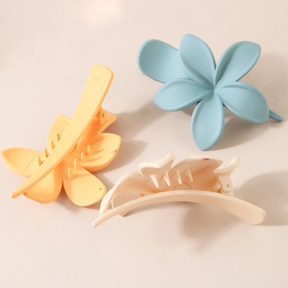 1pc Practical Flower Hair Clip for Women Girls Fashion Simple Duck Beak Clip NEW Candy Color Hair Claws Bangs Hair Clips Female