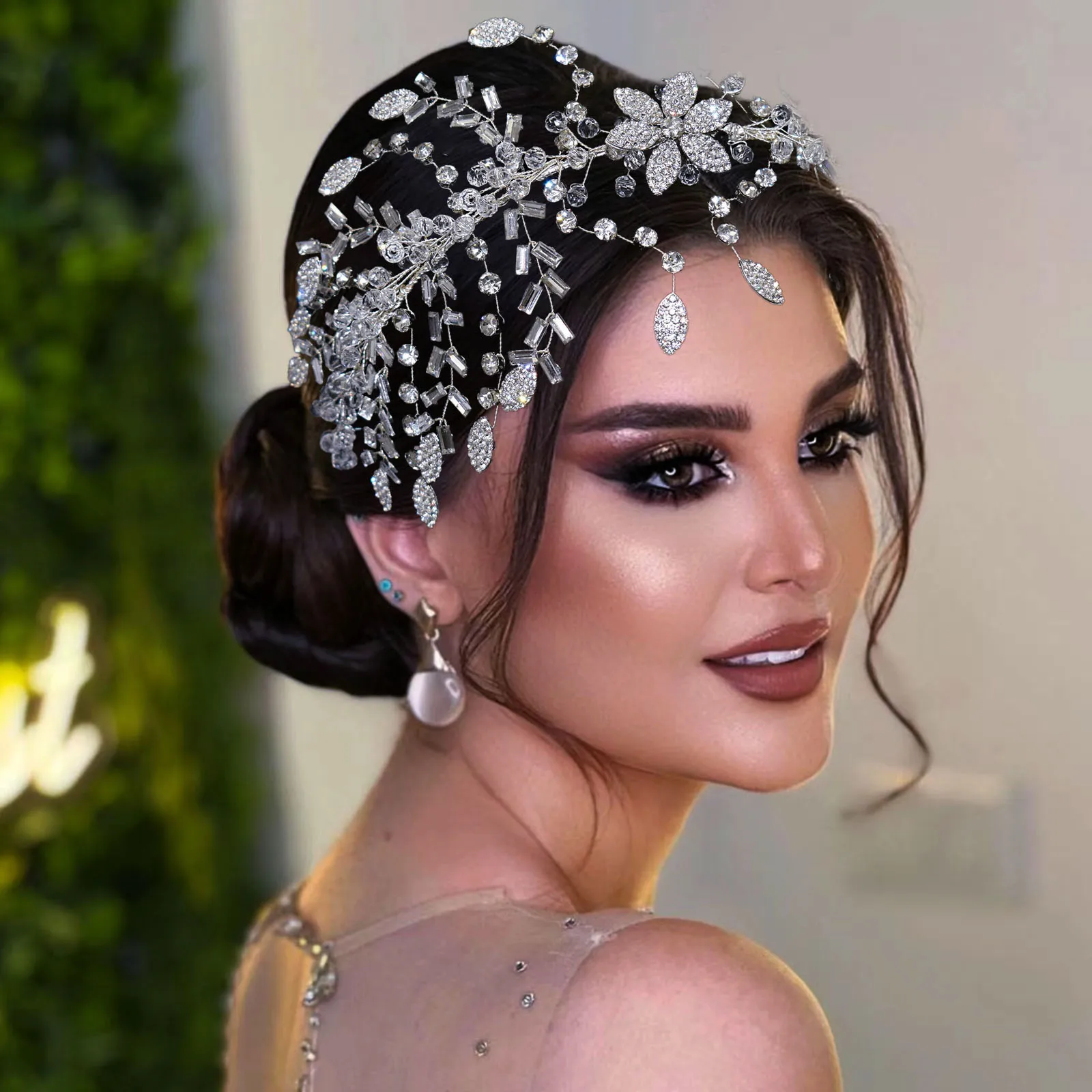 

DZ084 Luxury Bridal Headband with Crystal Rhinestone Bride Headpiece Wedding Head Jewelry Bridesmaid Headdress Queen Headpiece