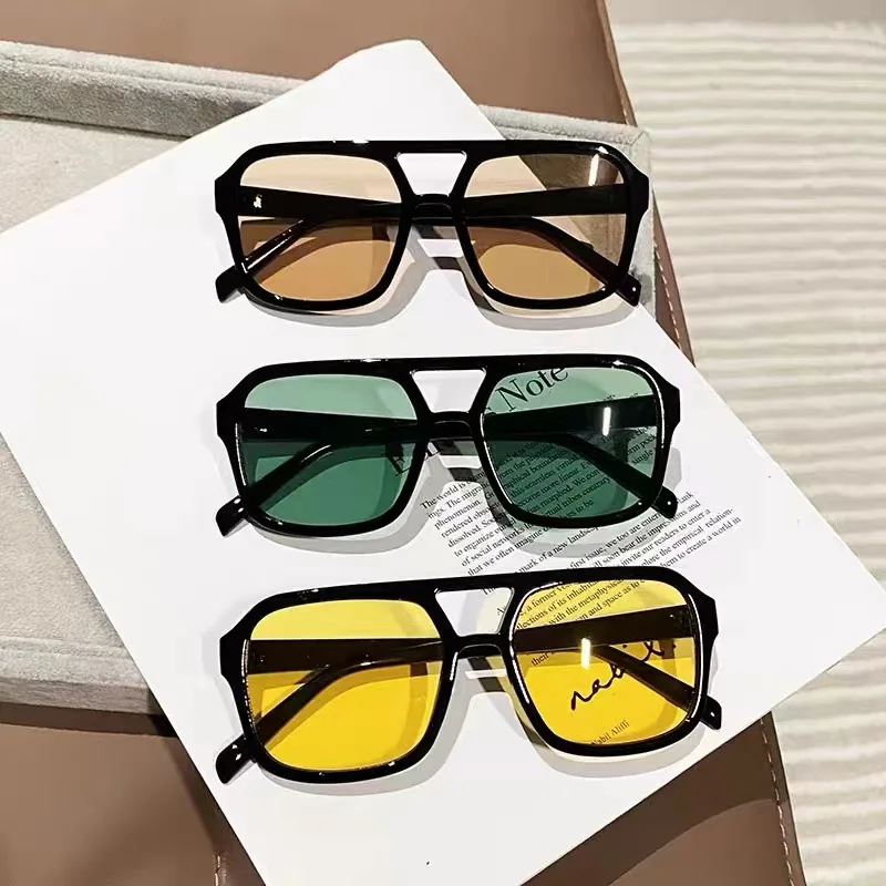 Nuovi occhiali da sole con montatura piccola occhiali da sole quadrati Vintage classici da uomo occhiali da sole per il tempo libero all'aperto da donna UV400 Oculos De Sol