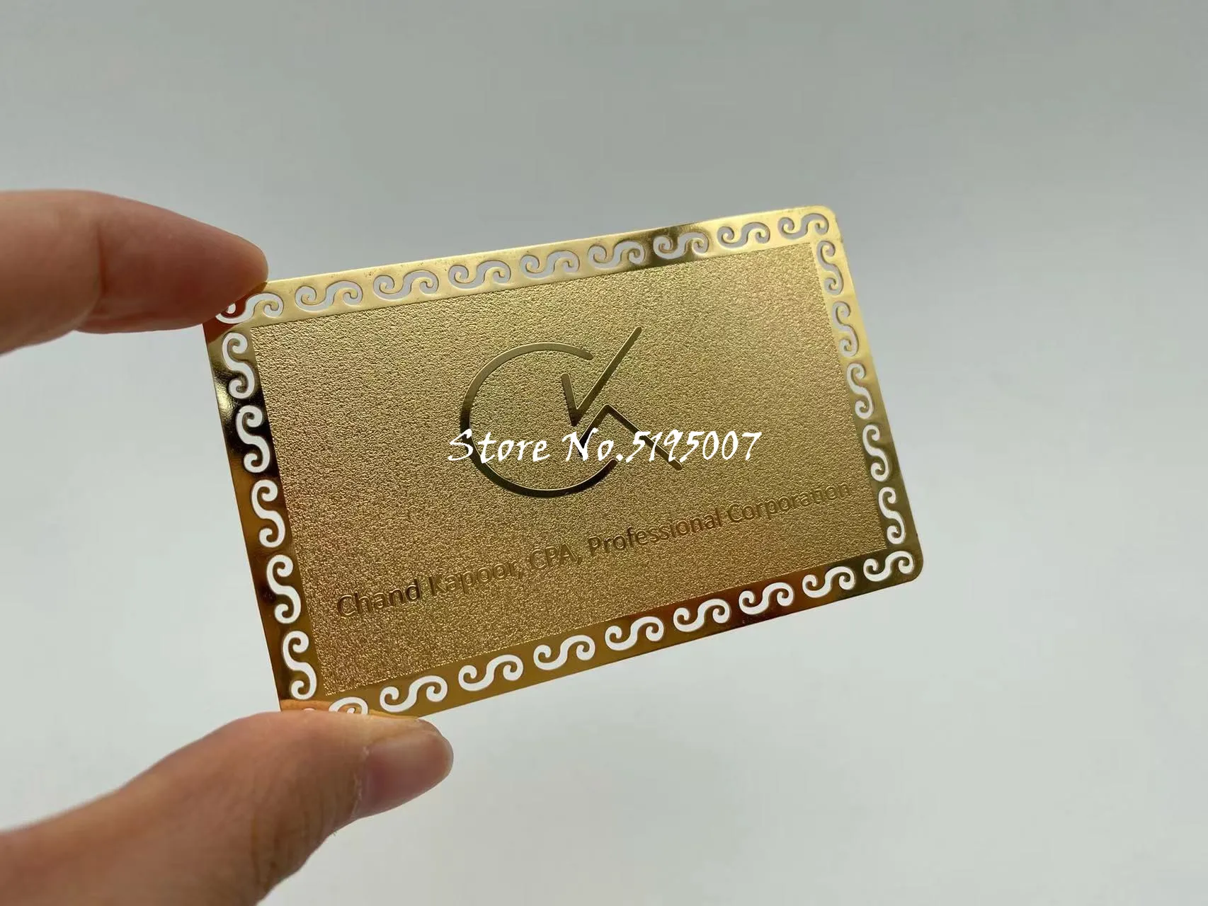 

Luxury Stainless Steel Frosted Gold Metal Business Visiting Cards Customized Metal Brass Laser Engraved VIP Member Gift Card