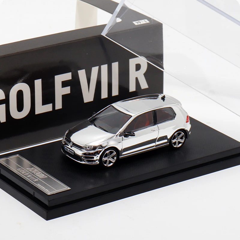 Diecast Original 1:64 Scale VW Golf Mk7 7R Simulation Alloy Car Model Static Display Collectible Toy Gift Souvenir Decration