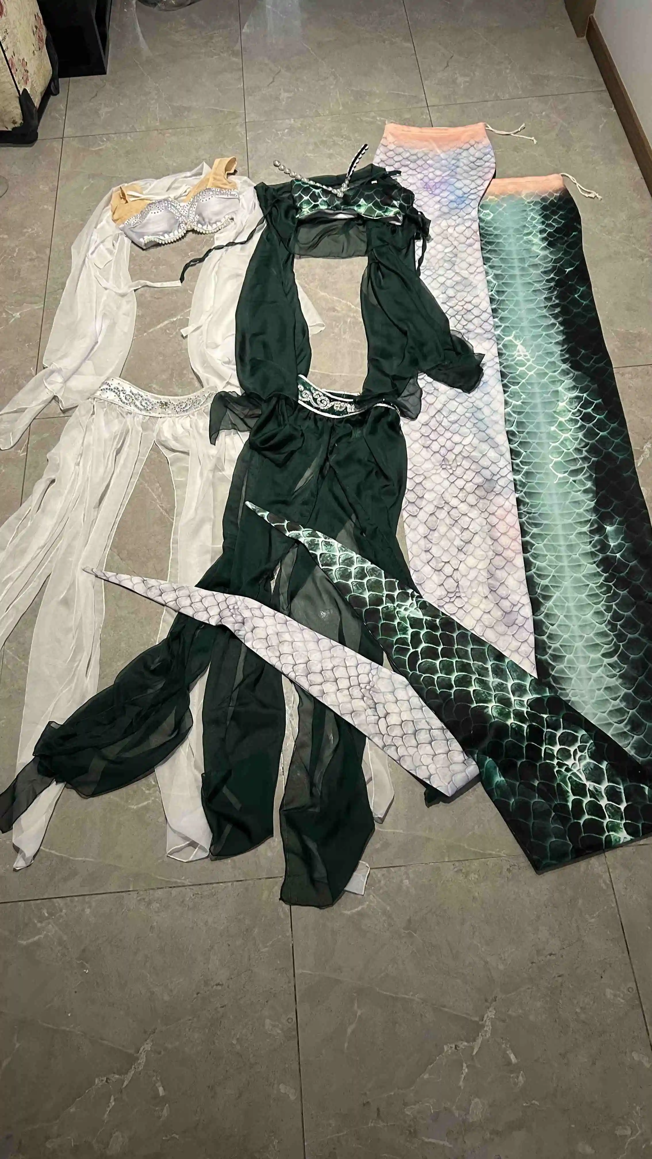 2025 New Super Long Snake Tail Swimsuit Clothing Adult Swimming Python Green Snake Cosplay Marine Museum Stage Performance