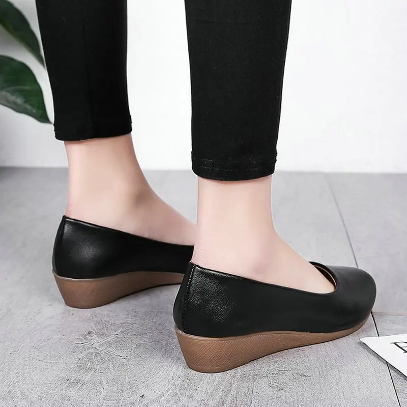 High Quality Spring Summer Women Shoes Sneakers Leather Slip On Loafers Wedge Heel Comfort Casual Shoes Women's Footwear Shoes