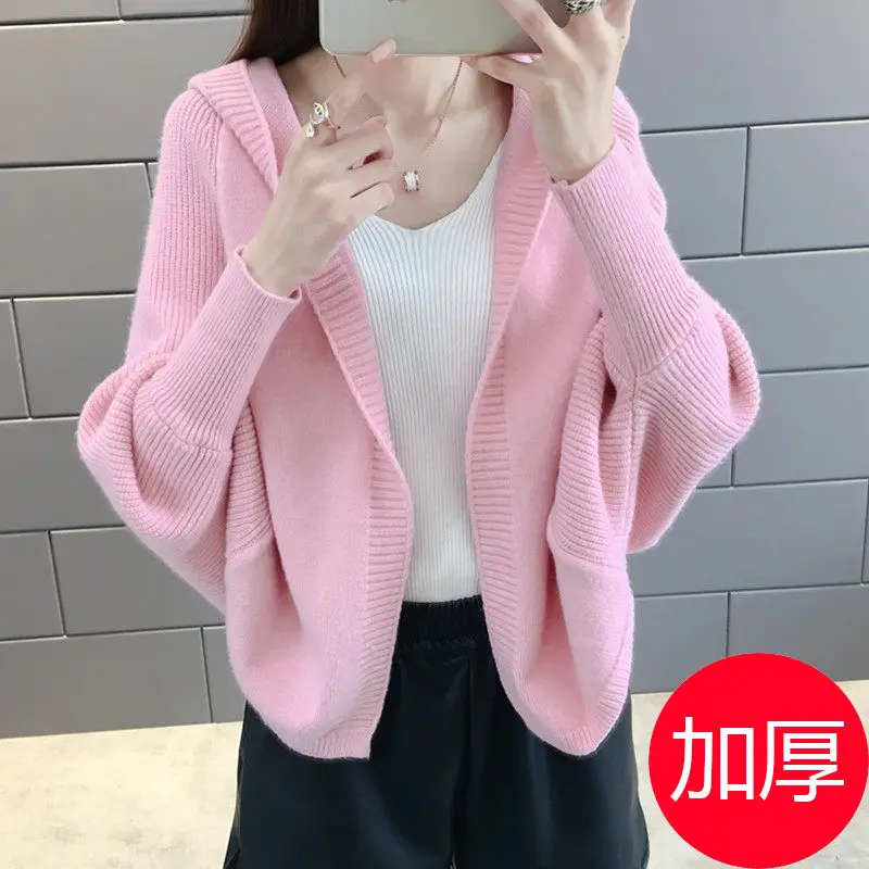 Сплошной цветной кардиган с капюшоном для женщин весной и осенью, новый свободный свитер с короткими рукавами «летучая мышь»