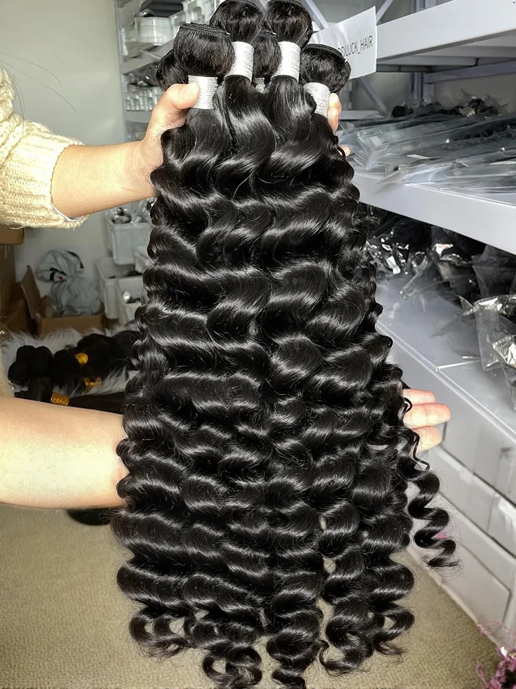 

30 32-дюймовые свободные волны 3 4 пучка Необработанные девственные необработанные 100% человеческие волосы Бразильские свободные глубокие волны Пучки человеческих волос Наращивание