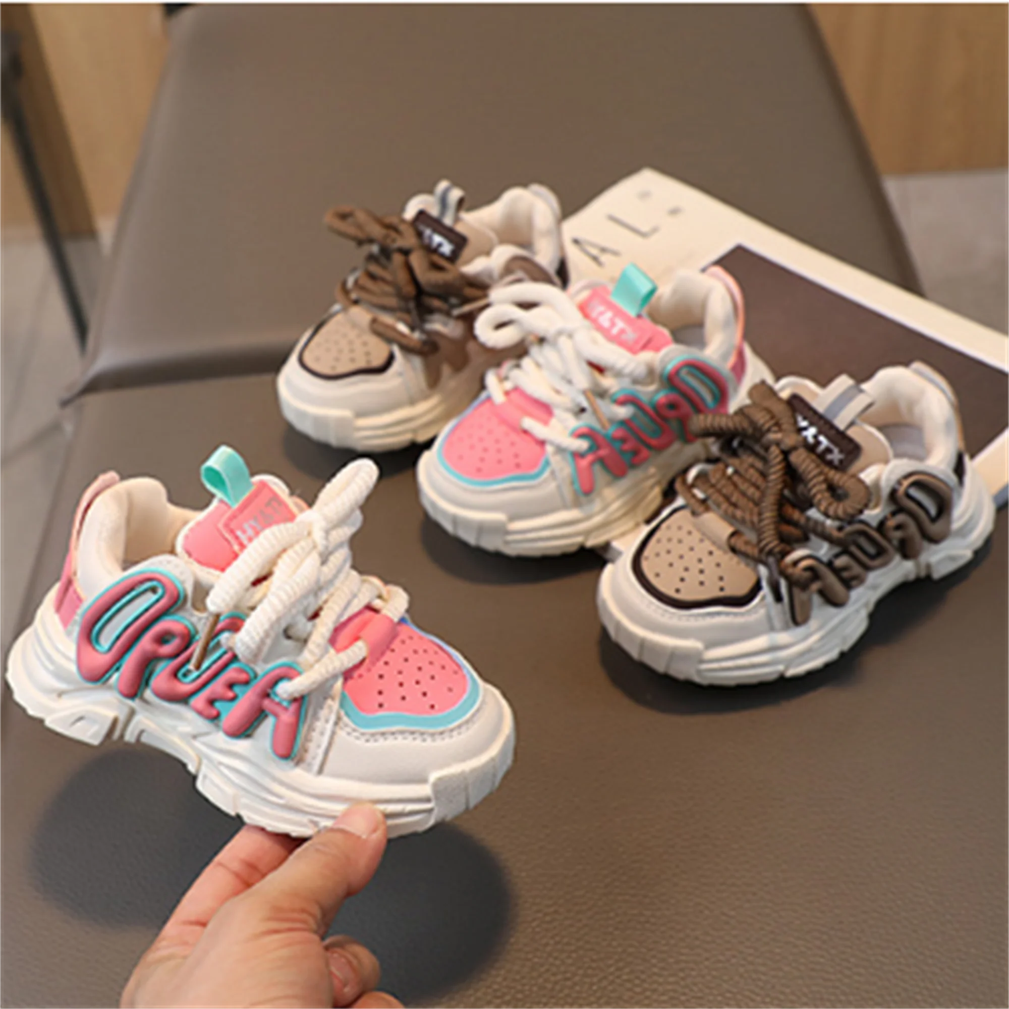 Children\'s shoes Autumn girls\' sports shoes Boys\' shoes Children\'s father\'s shoes Korean version Fashion brand letter Outdoor ca