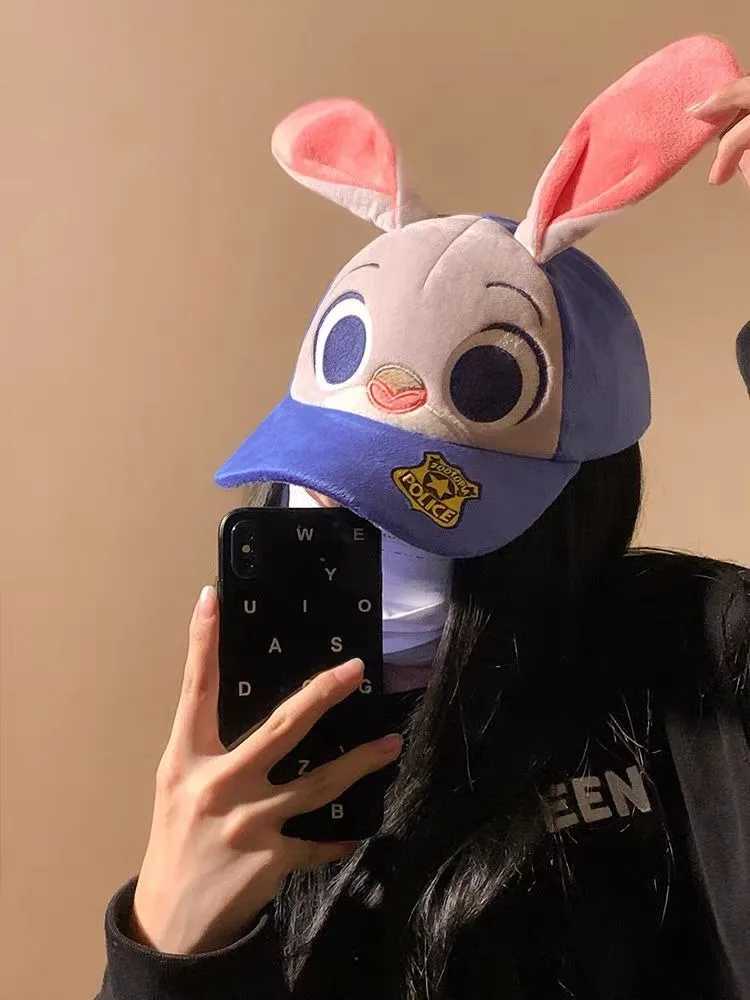 Cute rabbit Judy plush baseball cap with wide brim, big face, small face, warm standing ears, duck tongue hat