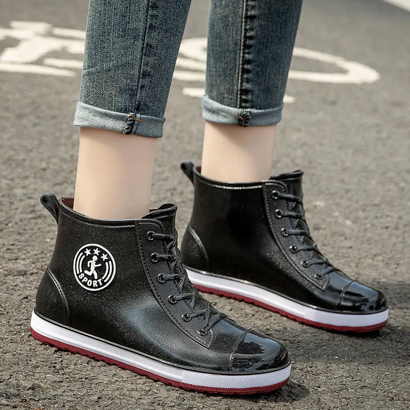 2023 Soft Rainshoes Booties New Anti-odor black  Shoes For Women Designer Red Bottom Lace Up Ankle Rain Boots Woman Galoshes