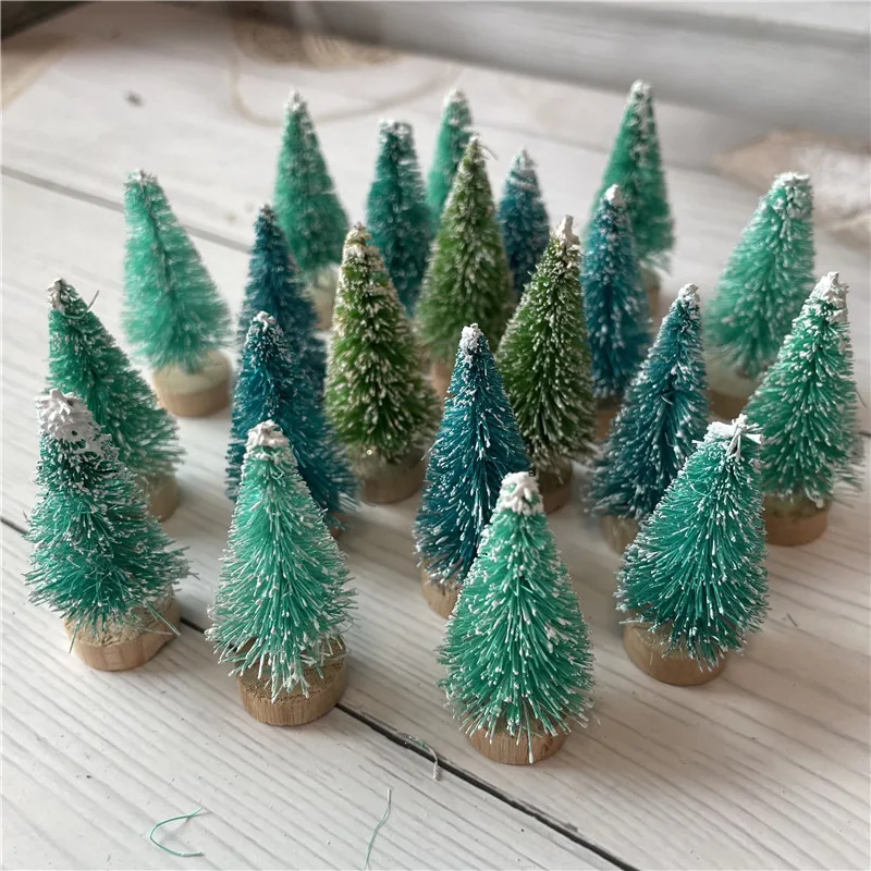 50pcs Mini Christmas Tree Sisal Silk Cedar Home Decor Small Santa Snow Frost Village House 2022 New Year Noel Supplies Navidad