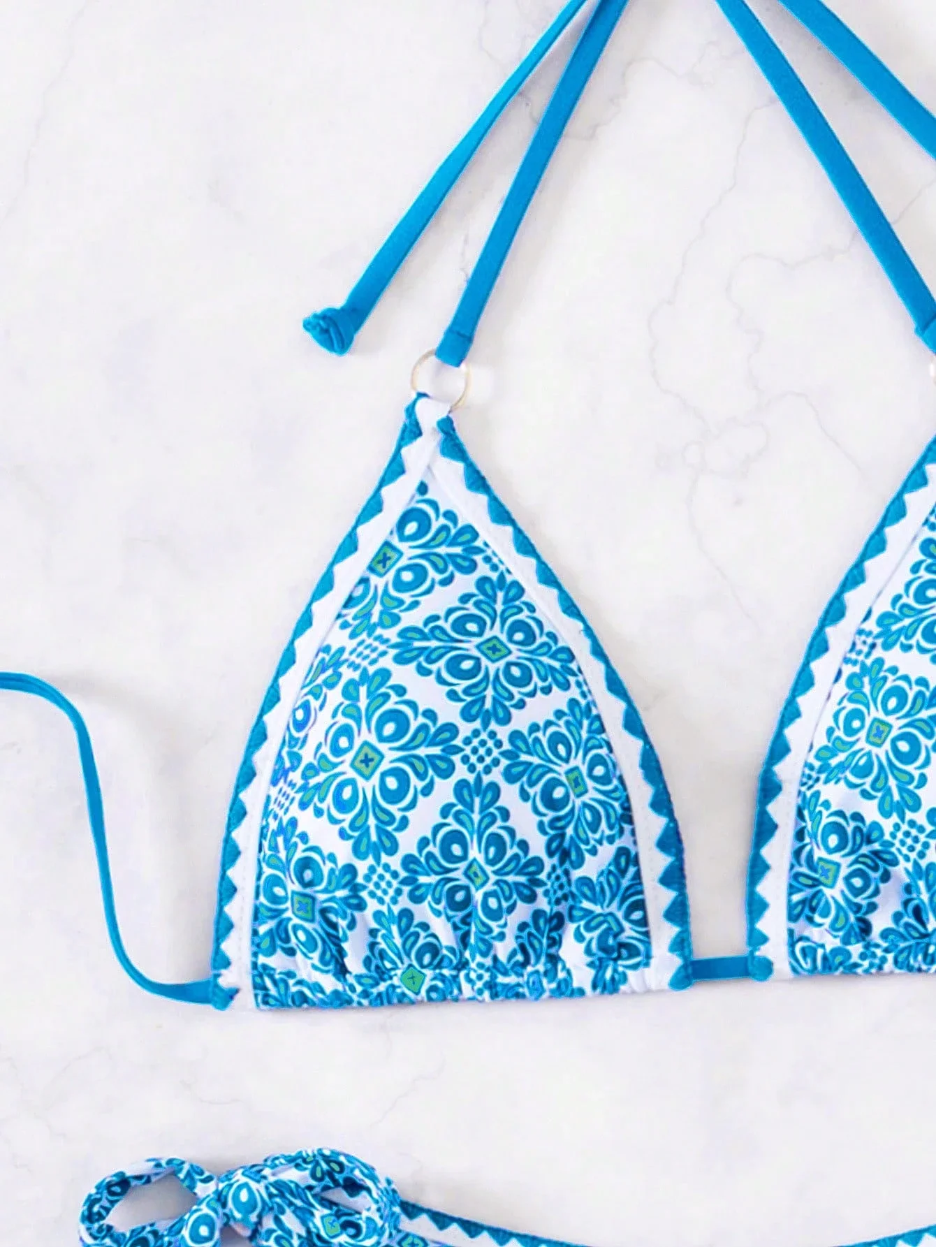 

Adjustable Strappy Triangle Bikini Set Featuring Blue Green Floral Print For Plus Size Summer Beach Outfit