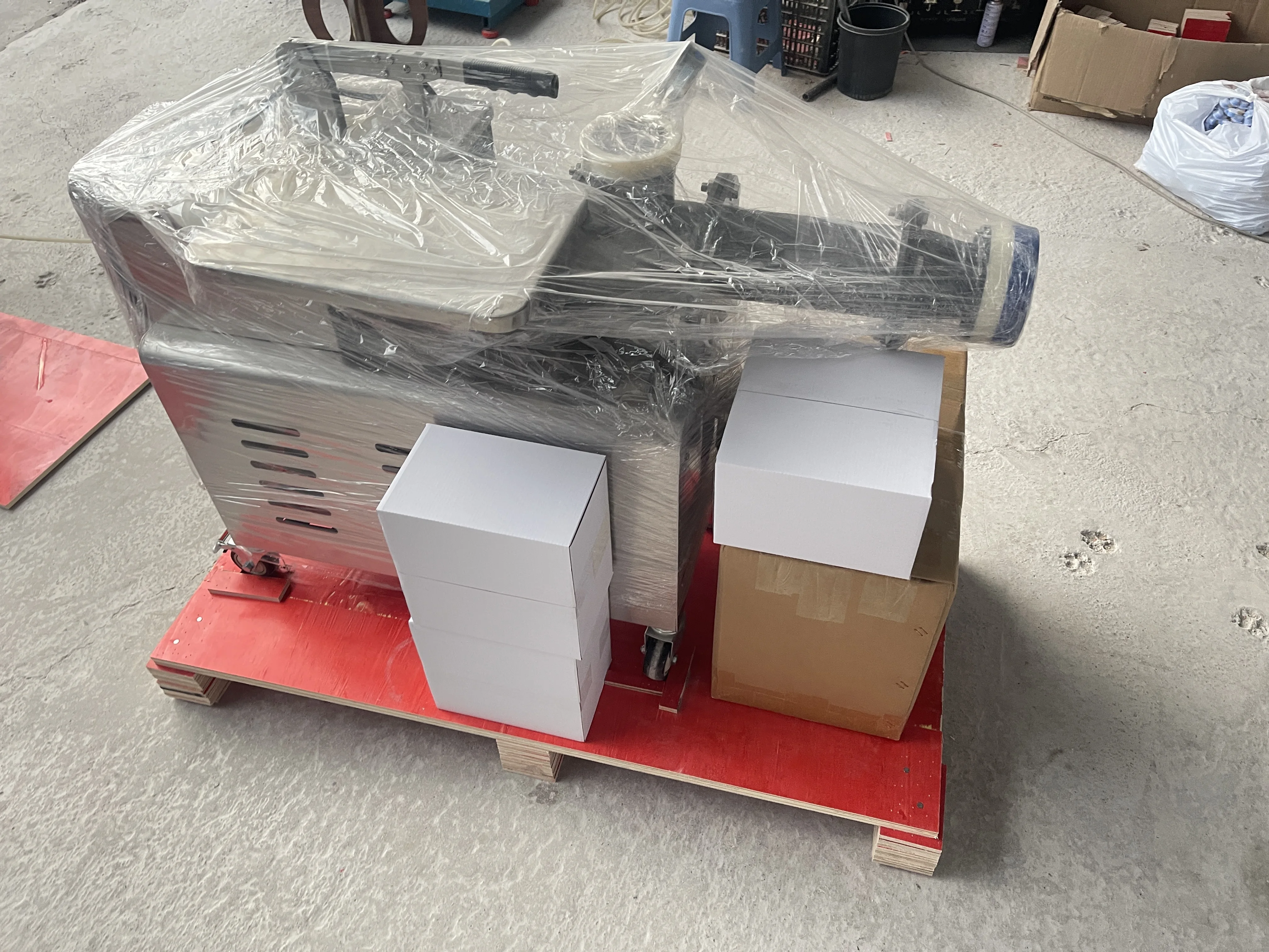 Factory Direct Stainless Steel Blade Wooden Handle Pug Mill Vacuum Ceramic Clay Mixing Extruder Pottery for Shaping Modelling