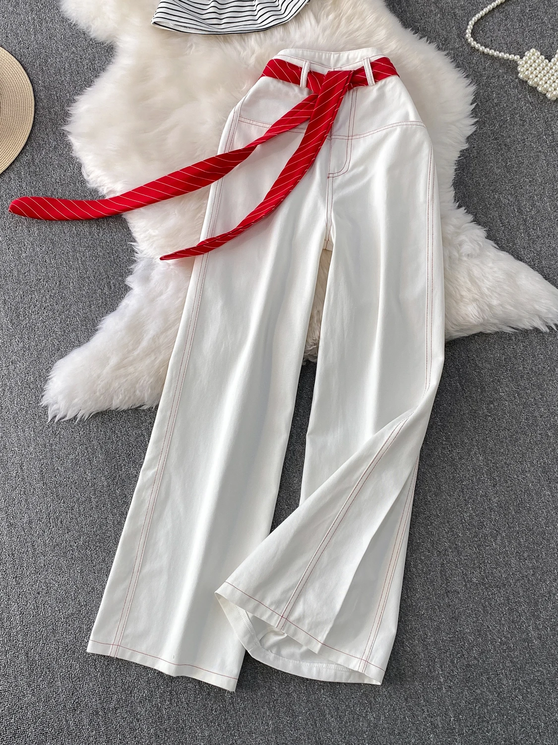 Sexy Oulder Bared Stripe Ort Sve T Irt Plus Schlankheits-Jeans-Set mit weitem Bein und hoher Taille Pure Desire Sle Summer Faion