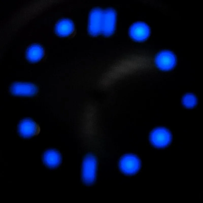 31 мм цветные шпильки, люминесцентный изменяемый циферблат с градиентом, адаптированный для движения Nh35