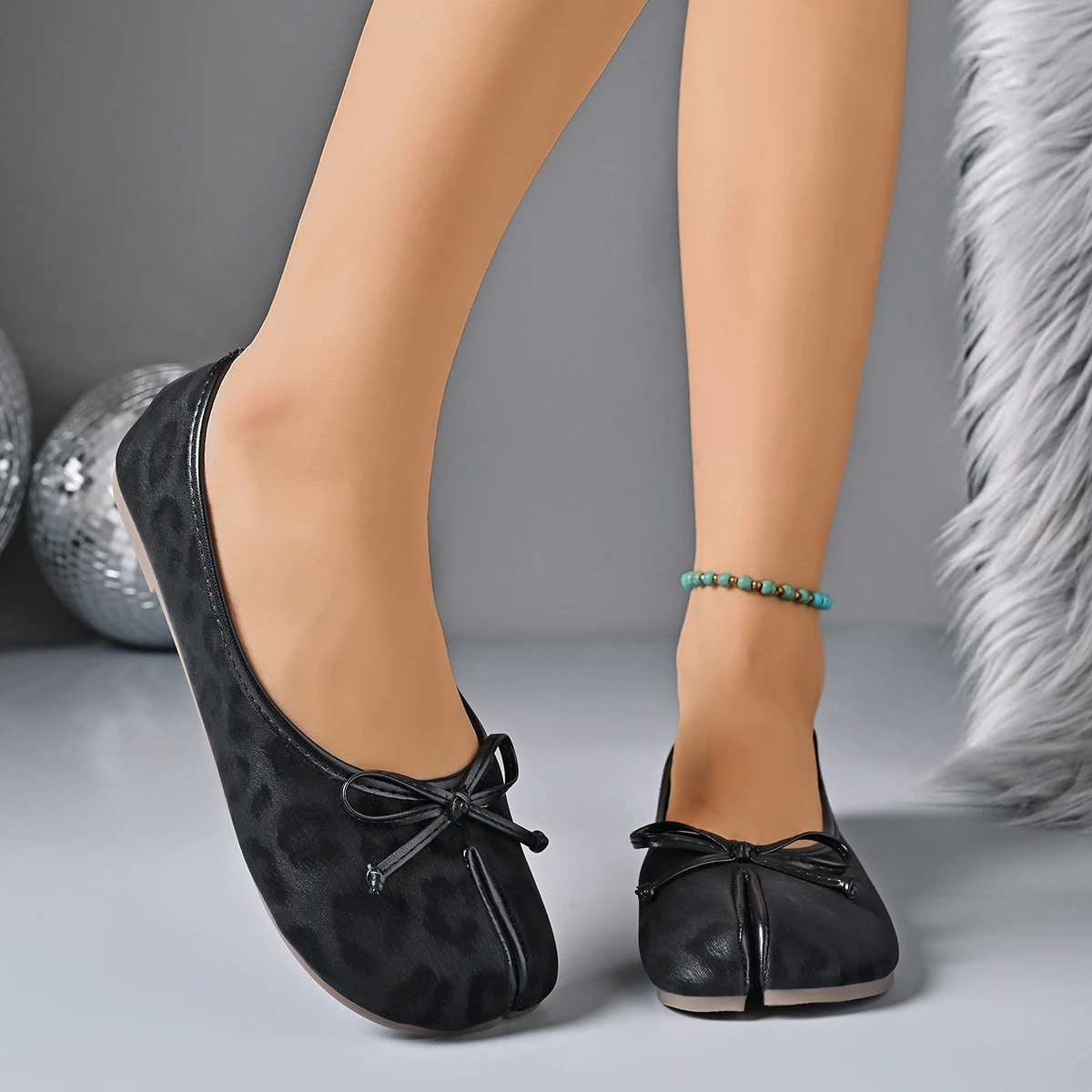 Modische Ballerinas mit Leopardenmuster und geteilter Zehenpartie für Damen, Frühling/Sommer, lässig, weiche Sohlen, bequeme Slipper, Tanzschuhe für Mädchen, Tabi-Schuhe – Detail 14