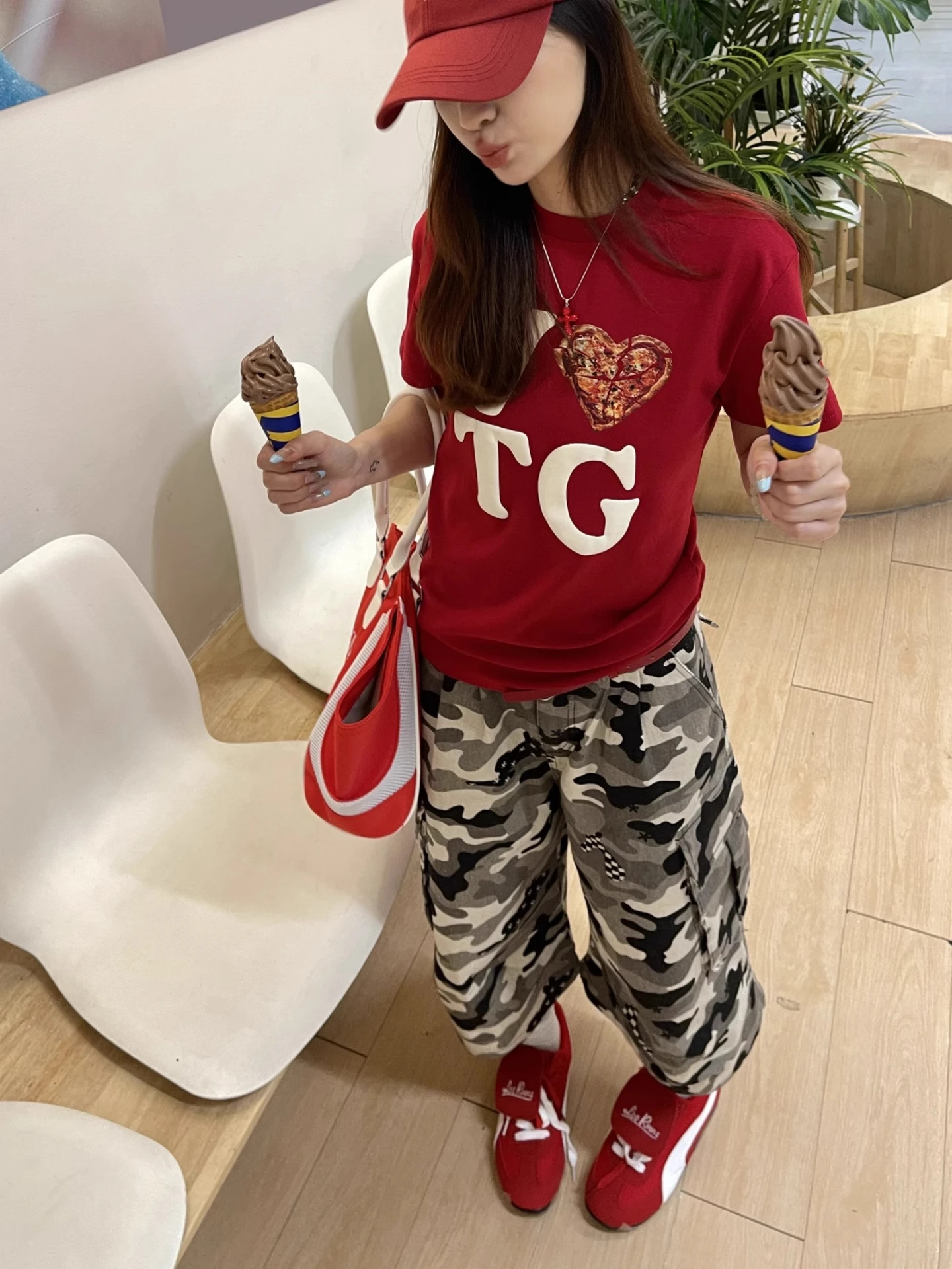 

American Retro Women's Summer 2025 New Camouflage Seven-Foot Flared Jeans High Street Vibe Sle with Big kets Casual Low ...