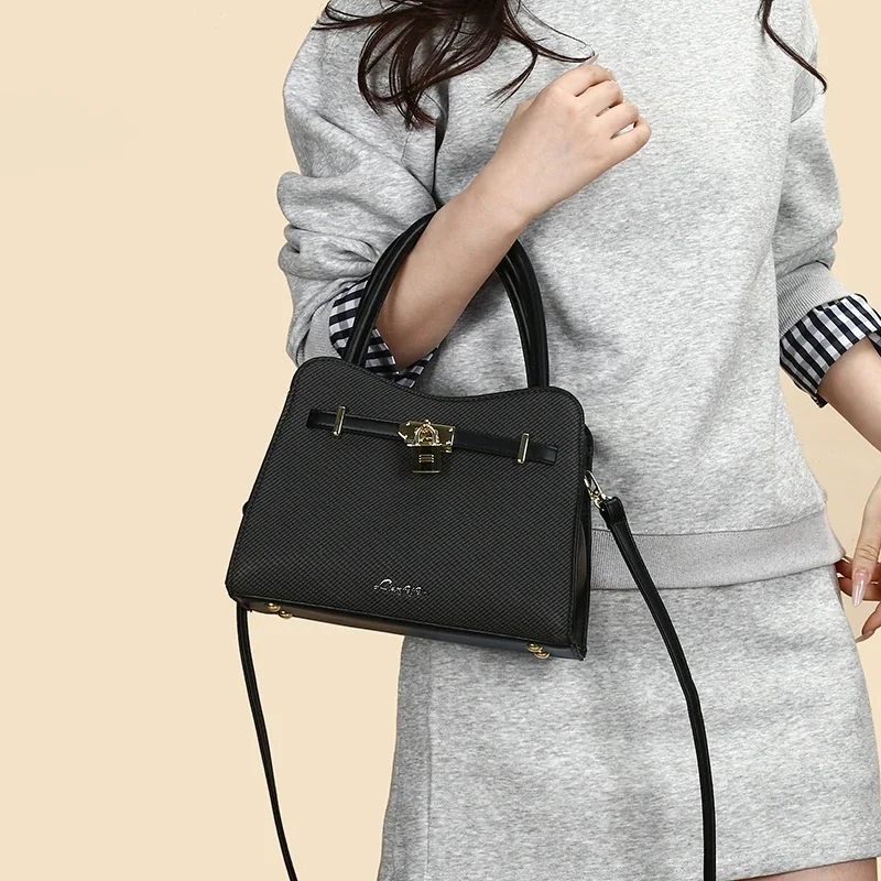 

Дизайнерская сумка-саквояж в стиле ретро для женщин, роскошная кожаная сумка через плечо, минималистичная винтажная квадратная текстурированная сумка для вечеринок