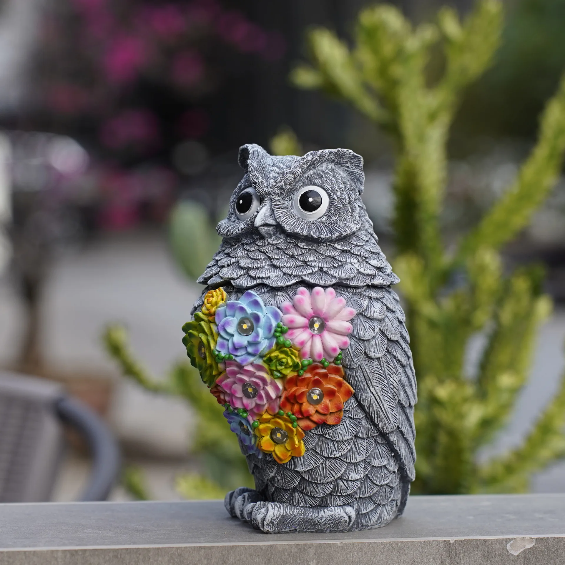 

The Latest Popular Succulent Owl Solar Night Light Decoration Courtyard Living Room Personalized Ornament Handicraft