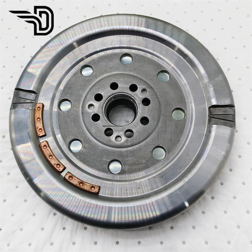 DQ500 0BH 8-hole 135 tooth clutch flywheel suitable for Volkswagen and Audi automotive parts