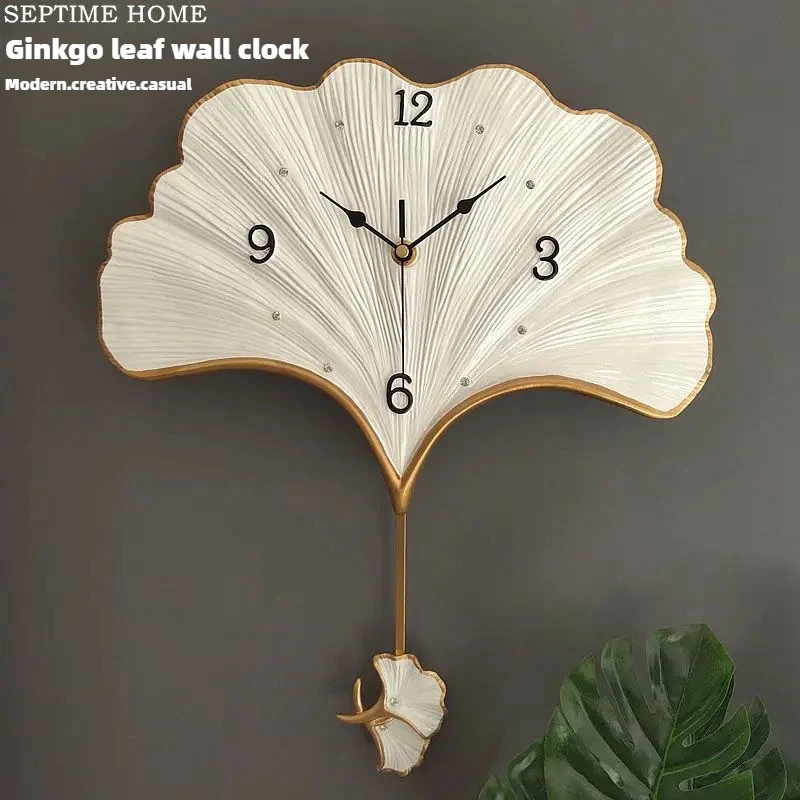 New Ginkgo biloba swing wall clock fashion clocks personalized creative resin home mute Shi Ying wall clock. wall decor