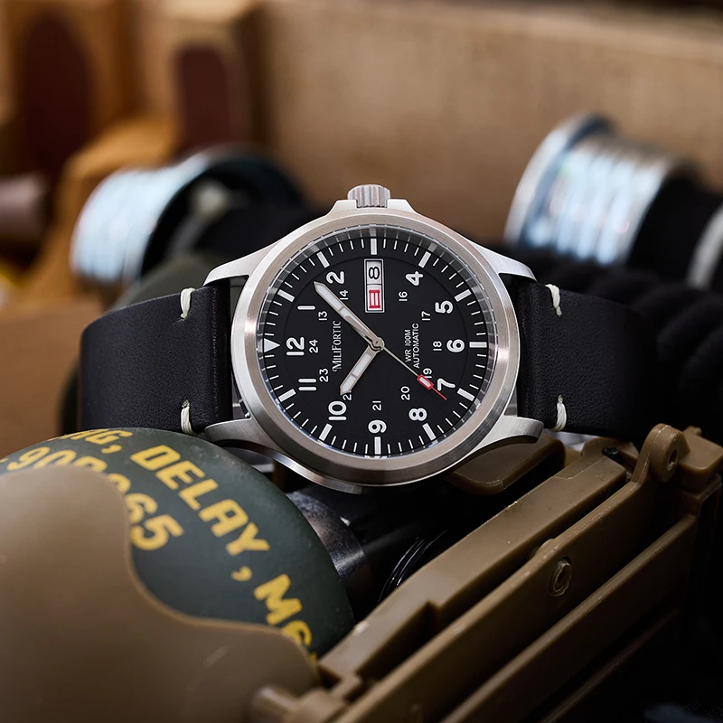 Milifortic M097 39mm المجال الساعات الرياضية الأوتوماتيكية NH36 المسمار في تاج تاريخ اليوم وظيفة الساعات الرجالية العسكرية #2
