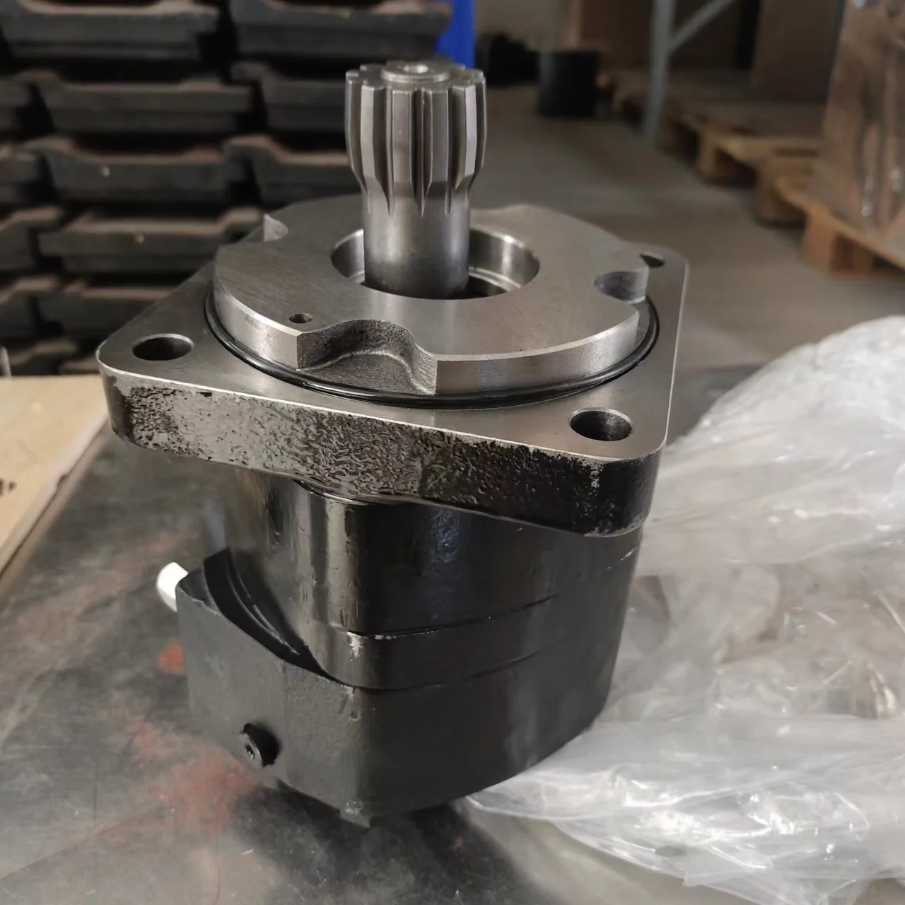

7499819 Skid Steer Loader Drive Motor for Construction Machinery Part High Precision Rugged Reliable CE