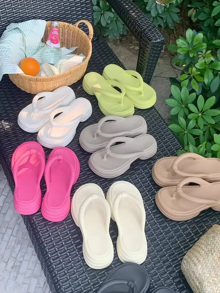 

2026 New Fashionable Versatile Thick Bottom Sandals Women's Summer Beach Flip Flops Comfortable Casual Slip On Shoes