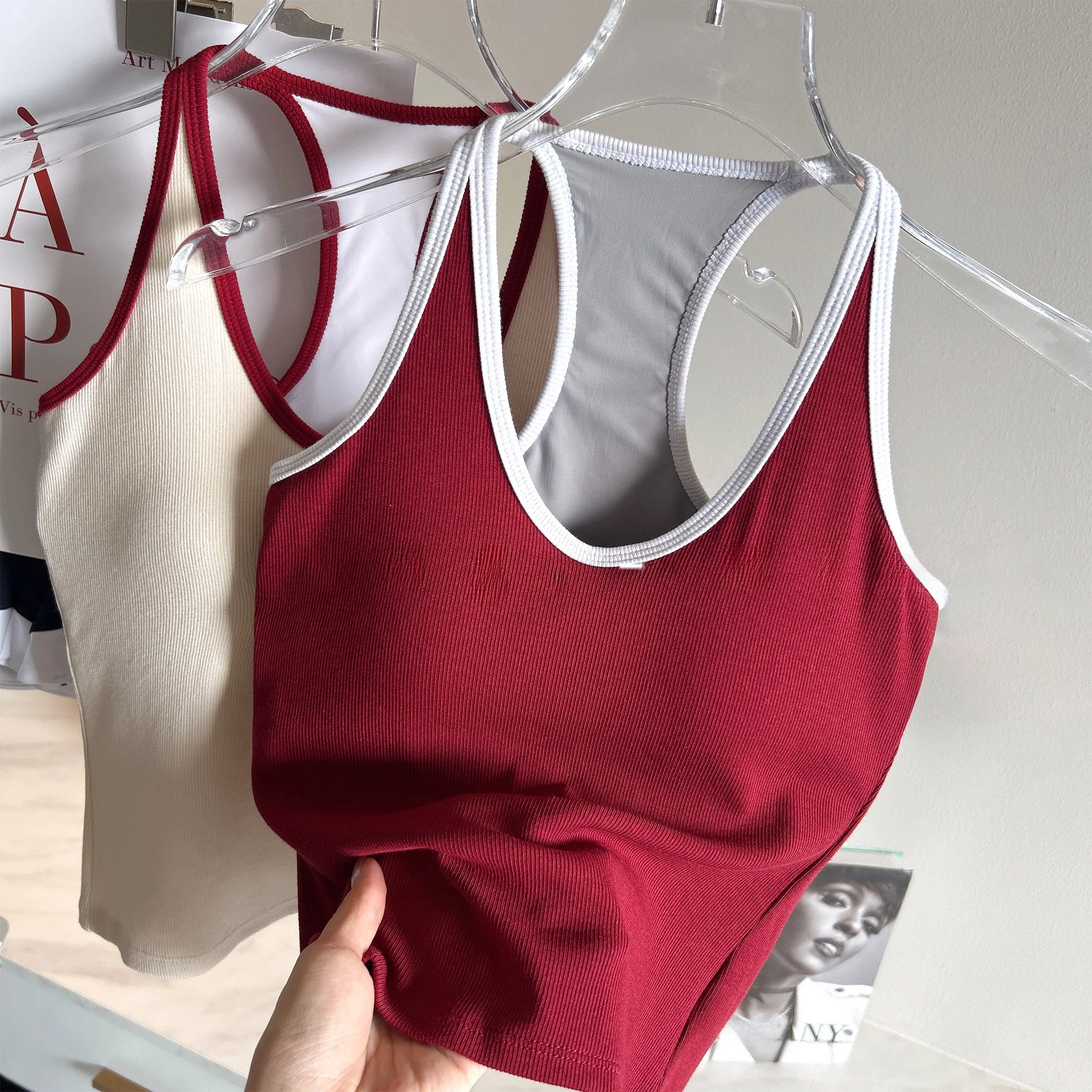 

Женский спортивный топ-майка Color Blo U-Ne-Piece для йоги, повседневный, универсальный, из смесового хлопка, с эффектом утяжки и вставками для груди