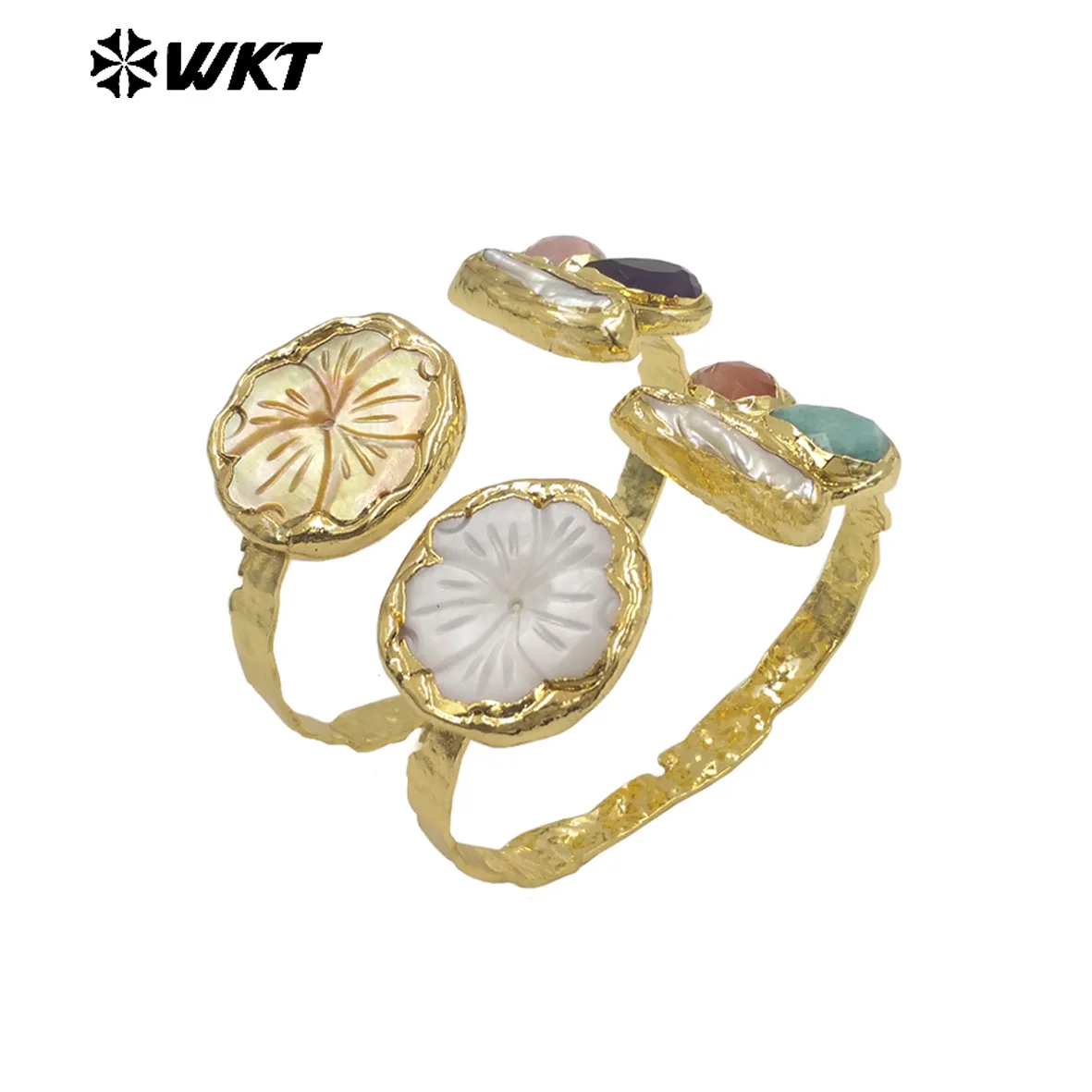 

WT-MPB139 Elegant Yellow Brass Cuff Bangle Style Flower Shell Charms With Gemstone And Freshwater Pearl Paved Fine Bracelet