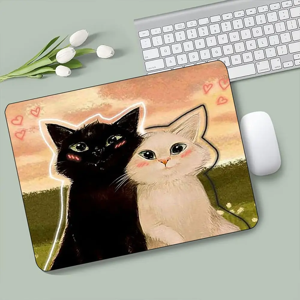 Square Gaming Mouse Pad Sunset Couple Kittens Non Slip Rubber Base Stitched Edge Mat 18x22 40x45 For PC Gaming Workspace