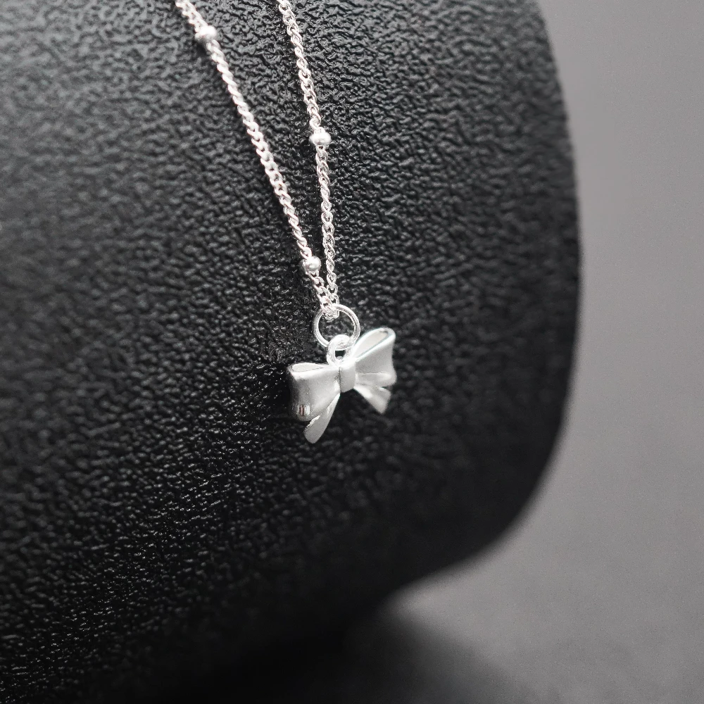 S925 Silver Elegant&Plated Bow Necklace - Perfect Gift for Any Occasion.