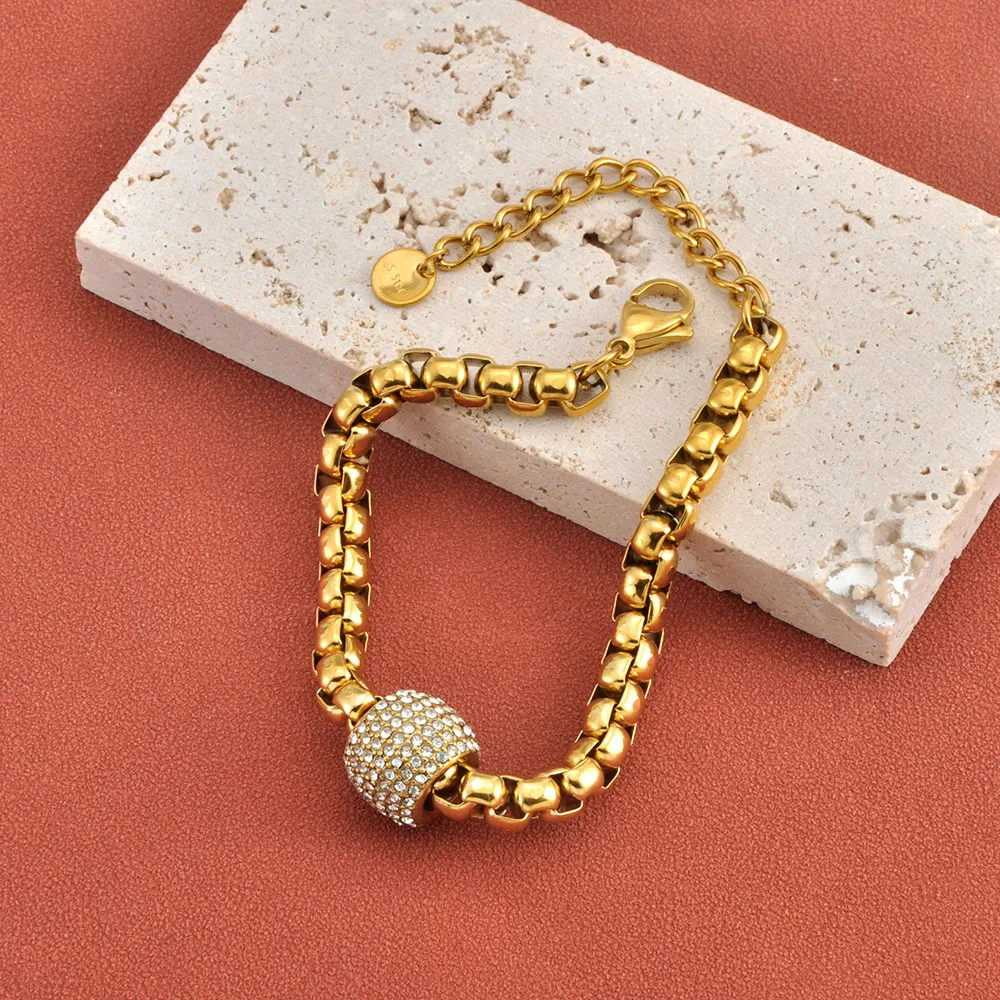 Lokaer Edelstahl-Armband mit geometrischer Kugel aus Zirkonia, 18 Karat vergoldete Metallkette, hypoallergen, Punk-Schmuck B26014