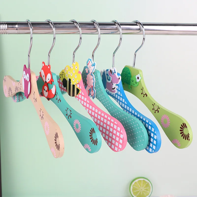 

6pcs/set Kids Wooden Clothes Hangers,Closet Organizer Rack for Dog and Cat Clothes,Toddler Organizer Hanger for Children Present